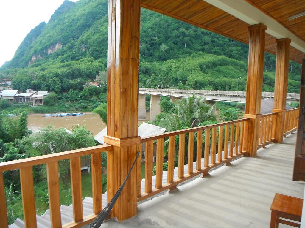 Vongmany Guesthouse Nong Khiaw Екстер'єр фото