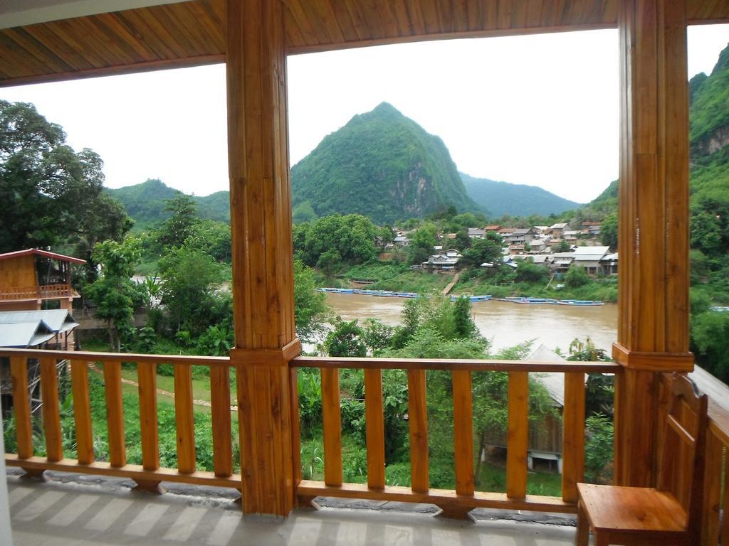 Vongmany Guesthouse Nong Khiaw Екстер'єр фото
